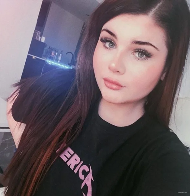  babymaddyxo maddy - Sissy girl [SD] 303 MB Tranny, Amateur - Shemale Porn Video on ShemaleTop