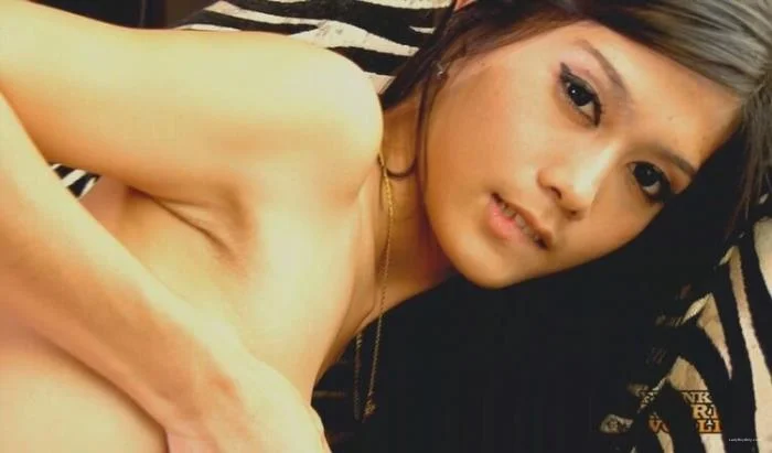 Rissa So - Solo from Bangkok [HD 720p] 407.2 MB Solo - Shemale Porn Video on ShemaleTop