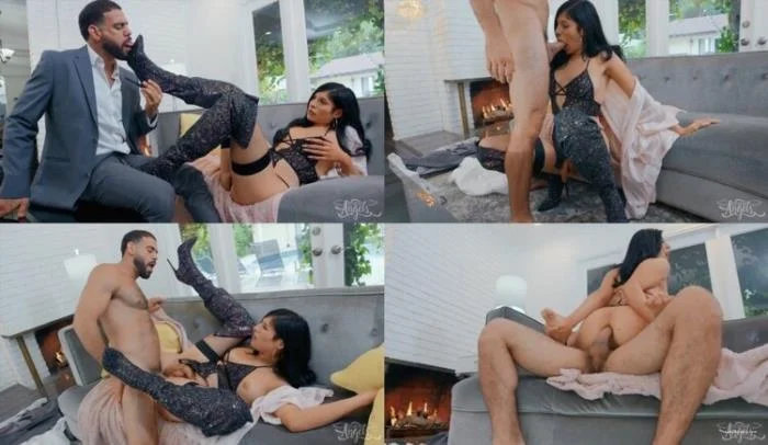 Alexa Scout [HD 720p] 560.8 MB - Shemale Porn Video on ShemaleTop