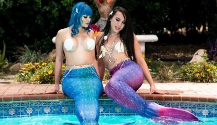 Jewelz Blu & Kasey Kei [SD] 591 MB - Shemale Porn Video on ShemaleTop